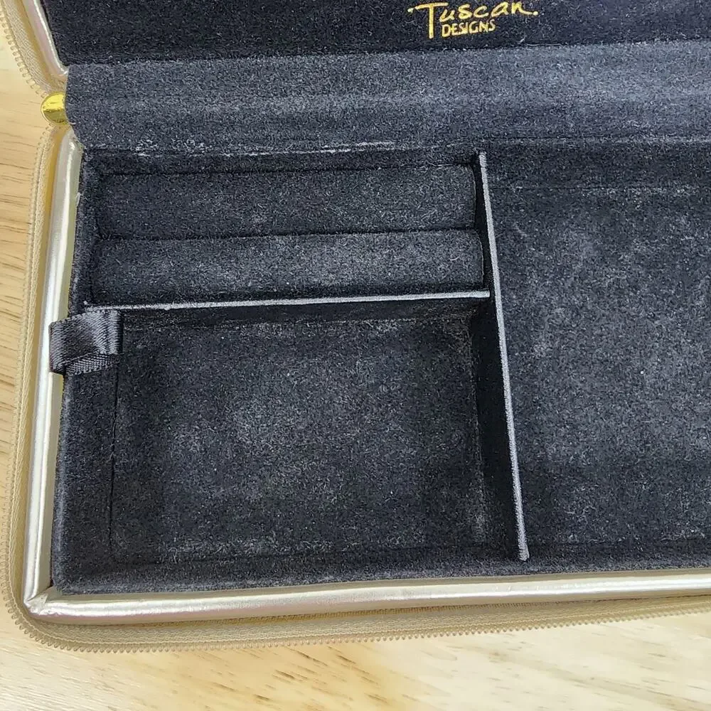 Tuscan Designs Travel Jewelry Case Box Gold Silver Quilted Faux Leather Vanity